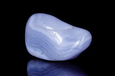 ブルーレースアゲート (Blue Lace Agate) - Rock Identifier ブルーレースアゲート (Blue Lace Agate) - Rock Identifier