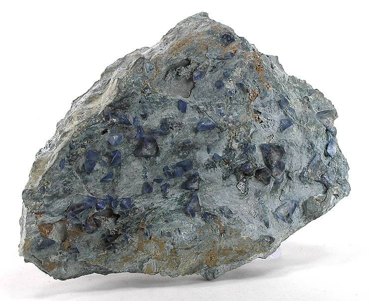 ベニト石 (Benitoite) - Rock Identifier