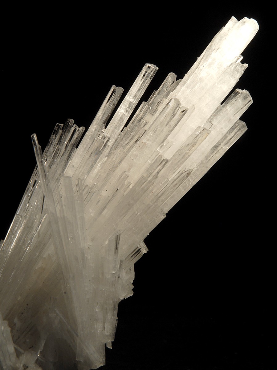 Scolecite (Scolecite) - Rock Identifier