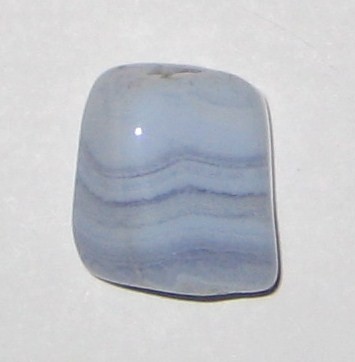 ブルーレースアゲート (Blue Lace Agate) - Rock Identifier
