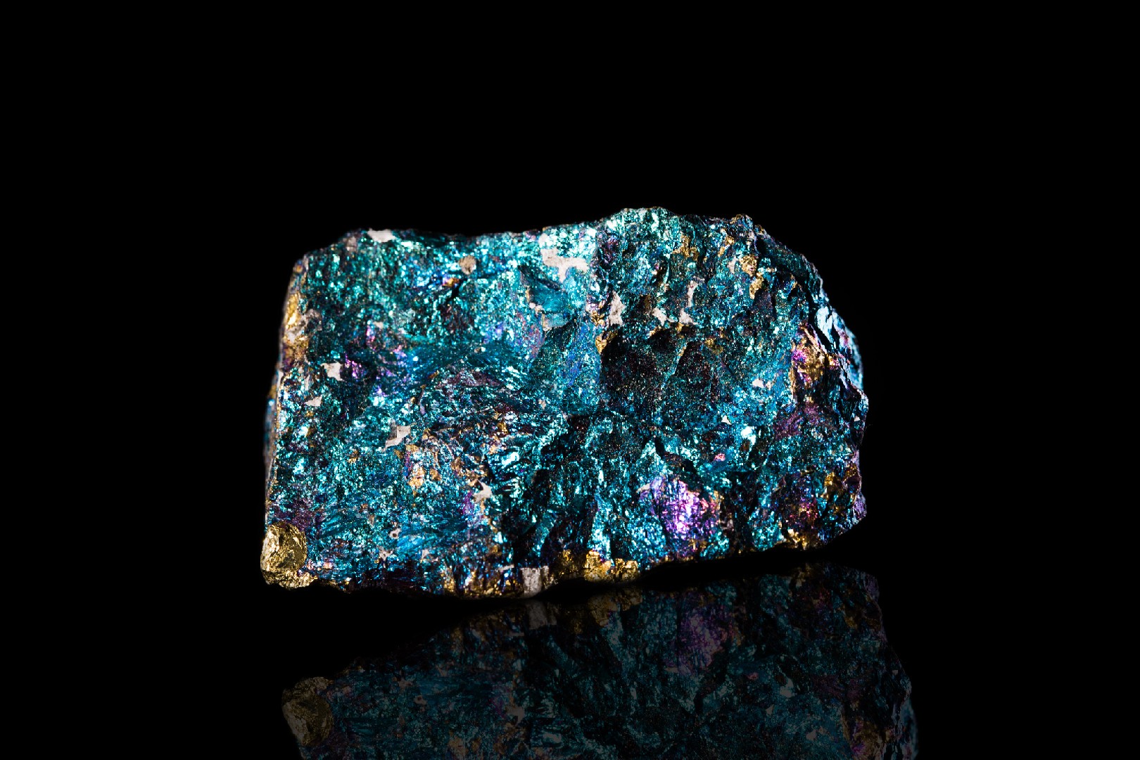 ハンドウコウ（斑銅鉱） (Bornite)