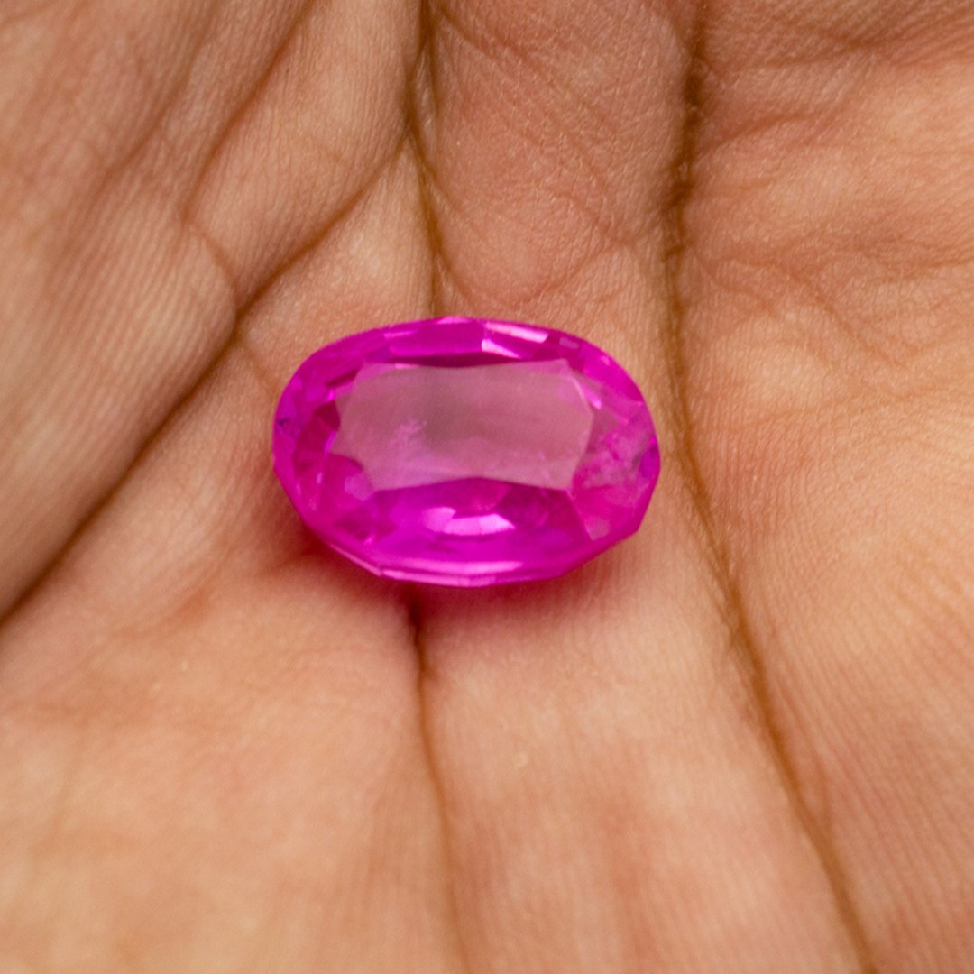 サファイアが本物かどうかを見分ける7つの方法